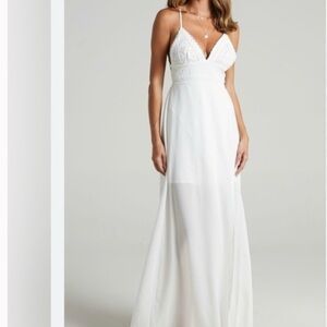 Super cute flowing maxi dress. Showpo